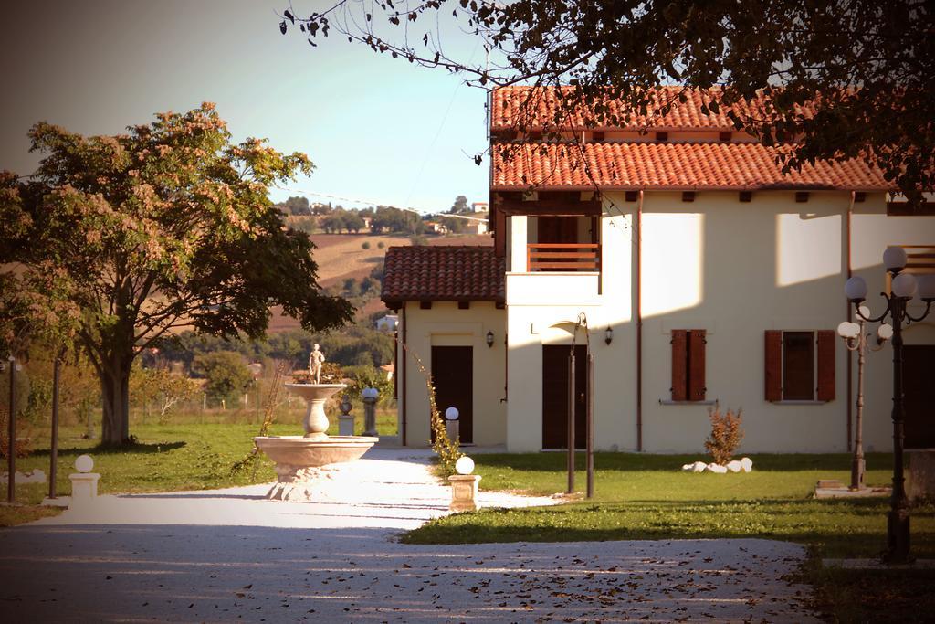 Agriturismo Regina Di Fiori Villa Monte Porzio Exterior photo