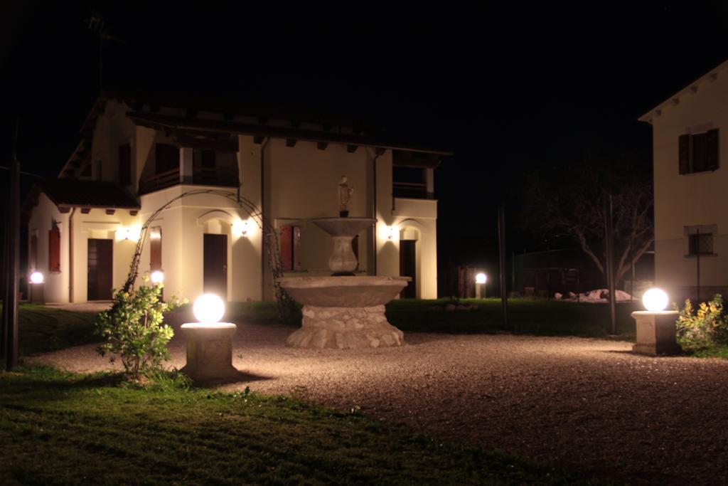 Agriturismo Regina Di Fiori Villa Monte Porzio Exterior photo