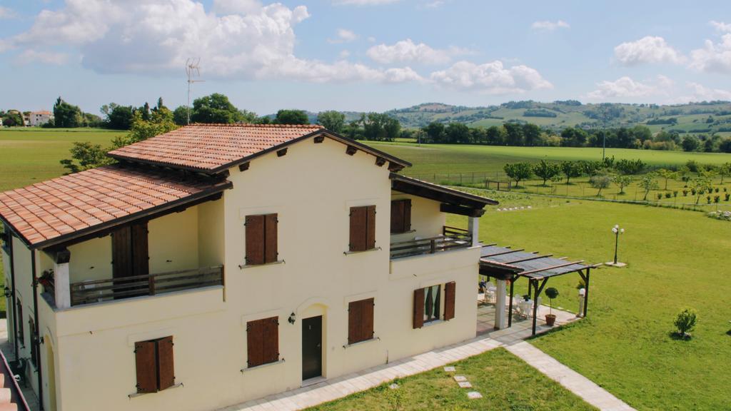 Agriturismo Regina Di Fiori Villa Monte Porzio Exterior photo